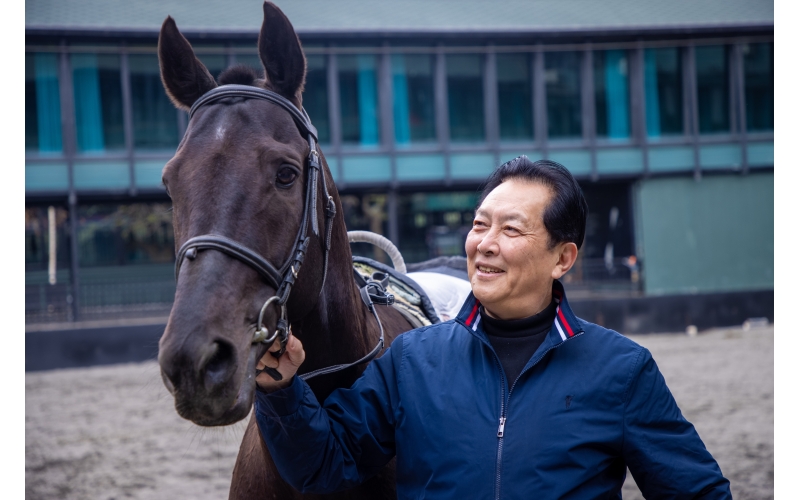 驰名演员唐国强